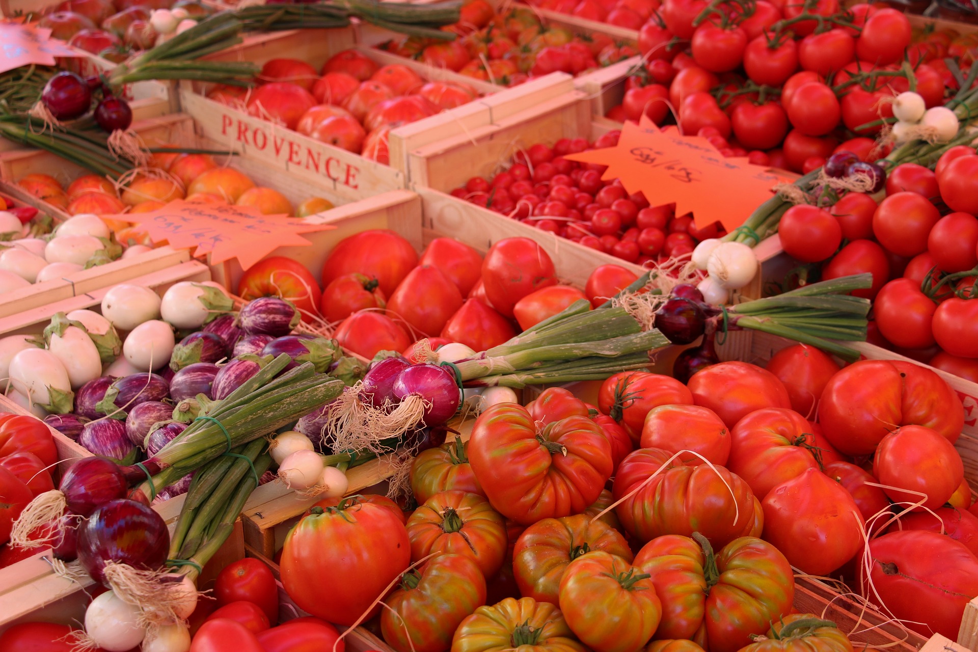  The markets of Provence